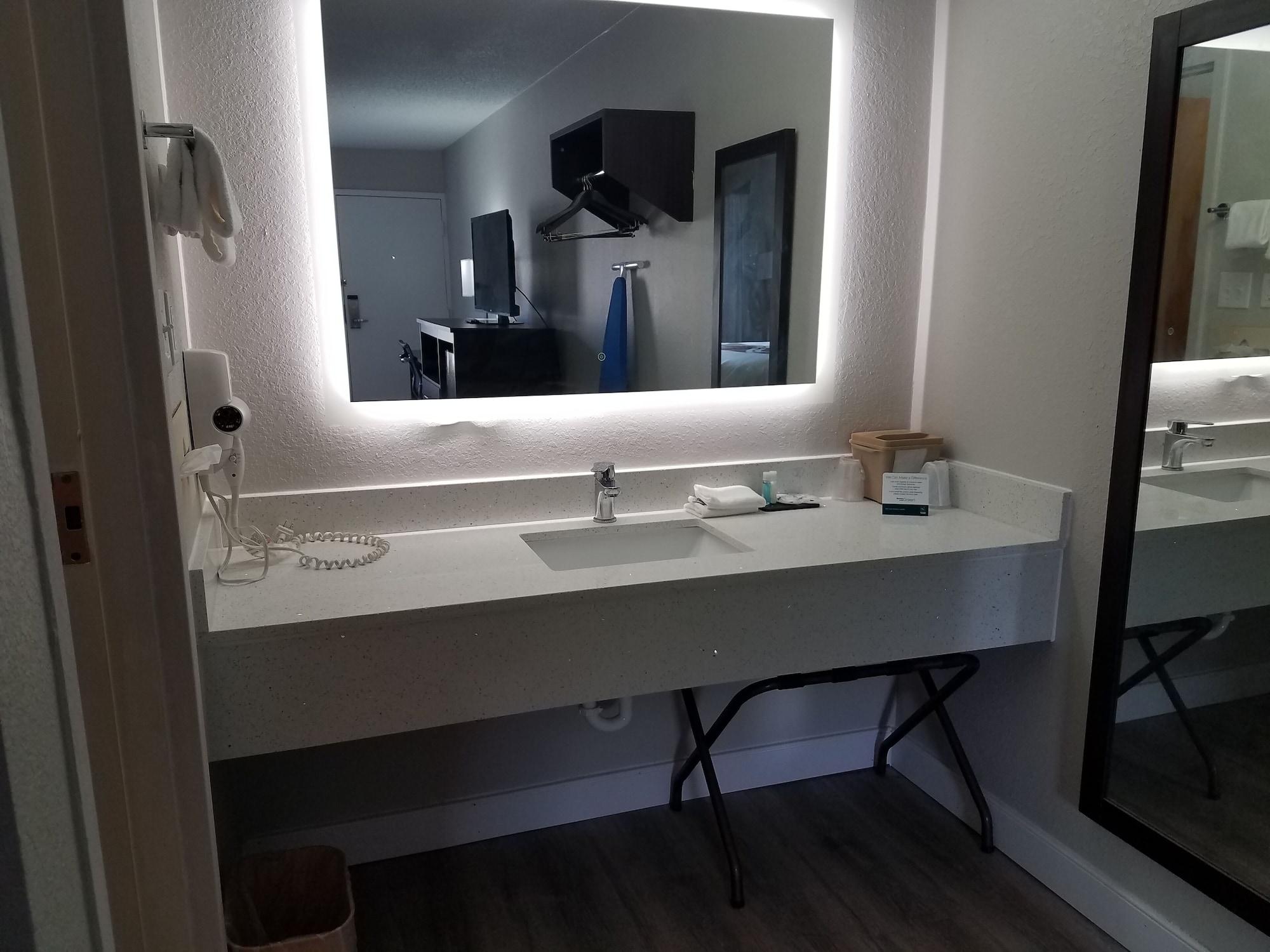 Quality Inn Emporia Luaran gambar