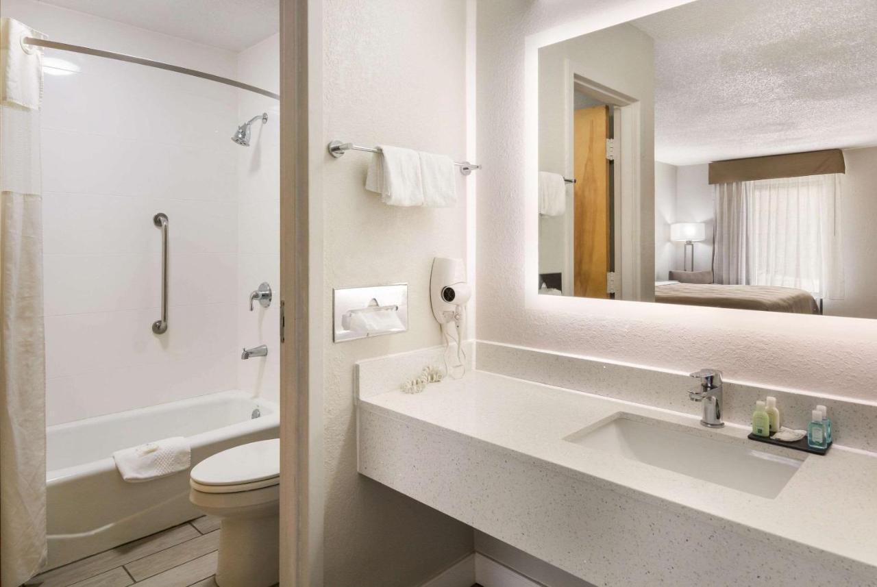 Quality Inn Emporia Luaran gambar
