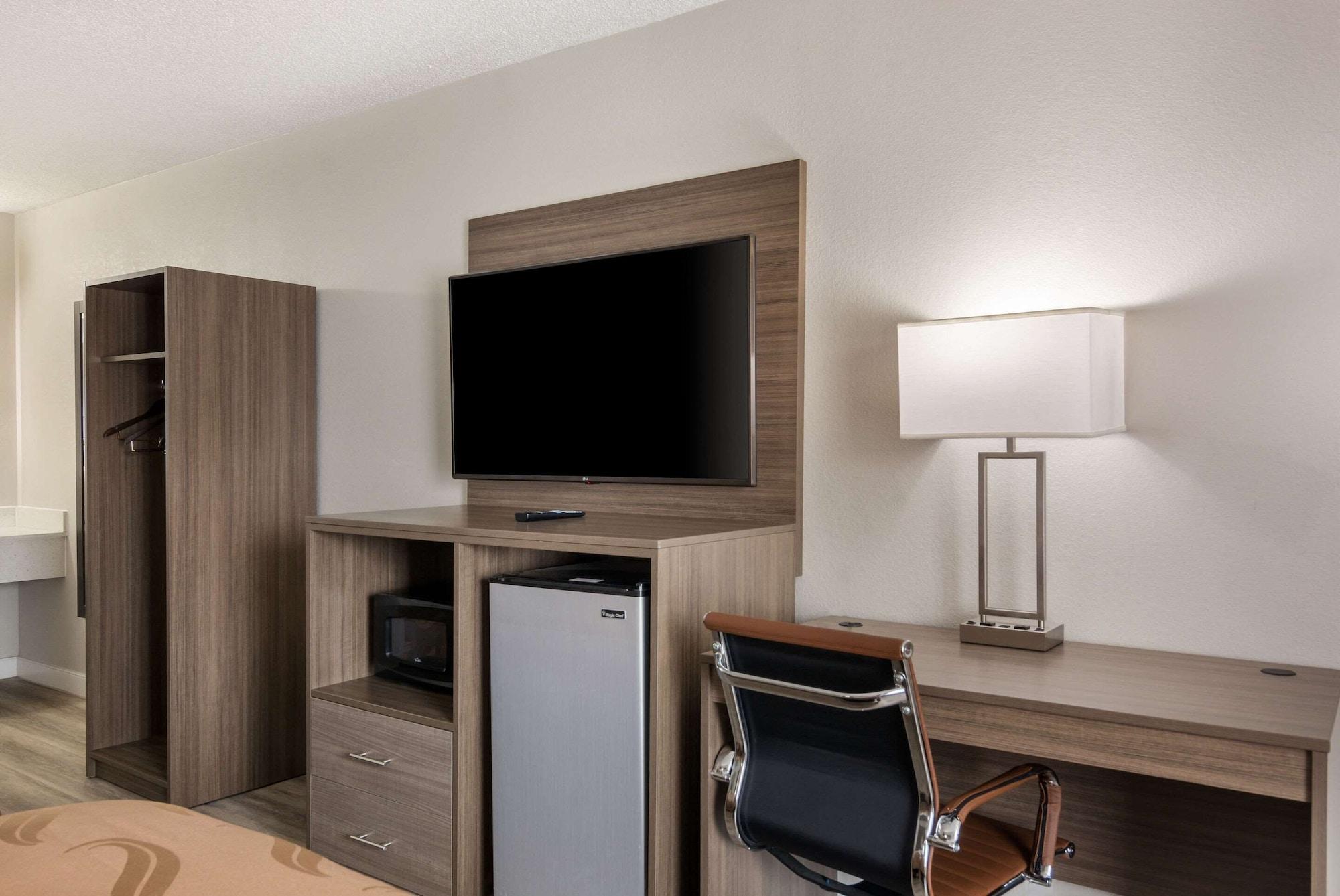 Quality Inn Emporia Luaran gambar