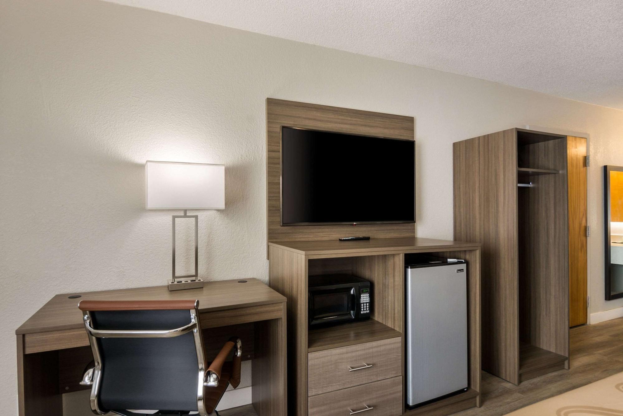 Quality Inn Emporia Luaran gambar